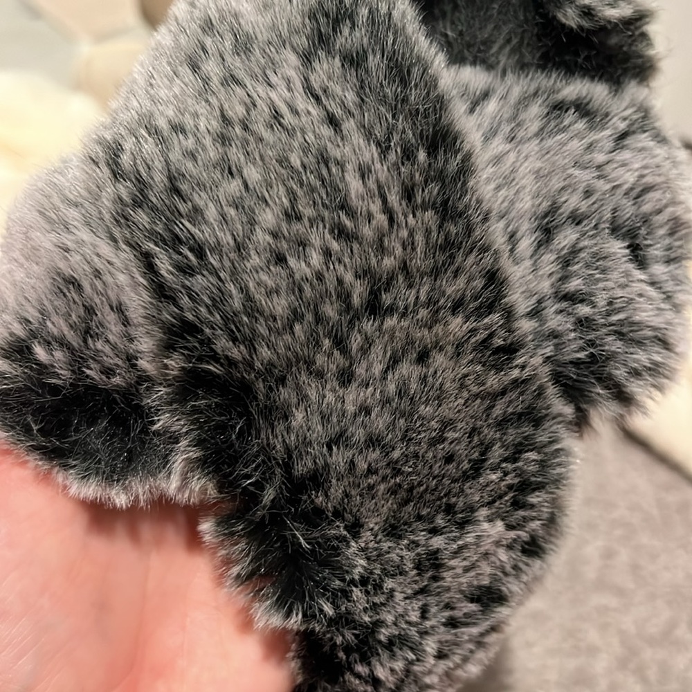 Slippers - Picture 2 of 2